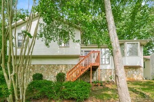 4690 Balley Shannon Dr in Mableton, GA - Building Photo