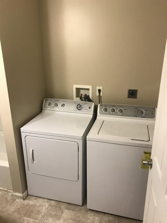 139 Madison Ave-Unit -1 in Albany, NY - Building Photo