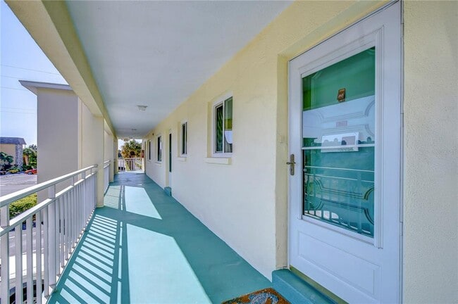 6767 Sunset Way in St Pete Beach, FL - Building Photo - Building Photo