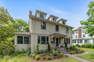 53 Beverly Rd in West Hartford, CT - Building Photo - Building Photo