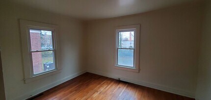 2313 Spring Garden St in Greensboro, NC - Building Photo - Building Photo
