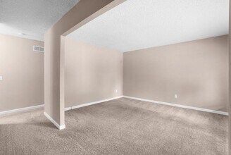 15593 Fox Plains Dr in Florissant, MO - Building Photo - Building Photo