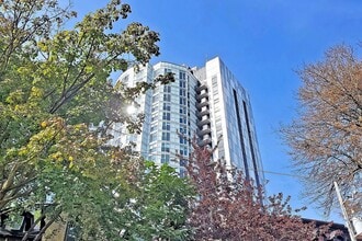 219 Dundas St E in Toronto, ON - Building Photo - Building Photo