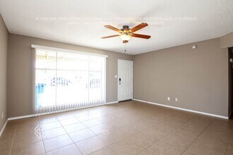 1524 W Dunlap Ave, Unit 5C in Phoenix, AZ - Building Photo - Building Photo