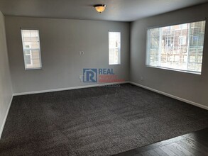 7291 S Old Hammer Way in Aurora, CO - Building Photo - Building Photo