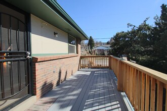 12185 W 8th Ave in Golden, CO - Building Photo - Building Photo