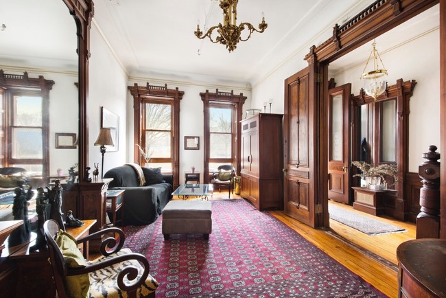 29 Mount Morris Park W