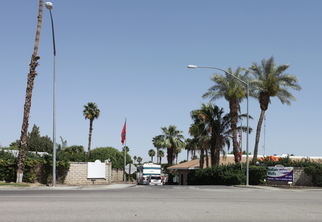 Indian Wells RV Resort in Indio, CA - Foto de edificio - Building Photo