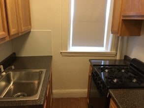 1195 Boylston St, Unit 41 in Boston College, MA - Foto de edificio - Building Photo