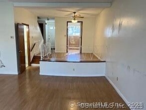 128 Woodland Dr in Montville, CT - Building Photo - Building Photo