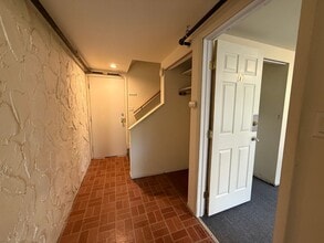 253 E Nittany Ave in State College, PA - Building Photo - Building Photo