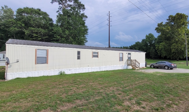property at 612 S Oak Forest Rd