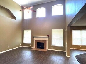 4442 Chestnut Cir in Friendswood, TX - Building Photo - Building Photo