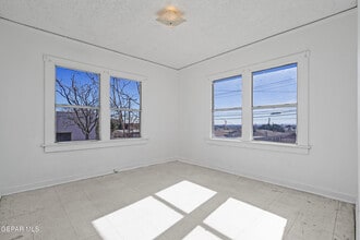 3418 Frankfort Ave in El Paso, TX - Building Photo - Building Photo