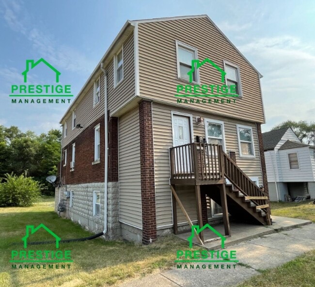 property at 1236 W 17th Ave