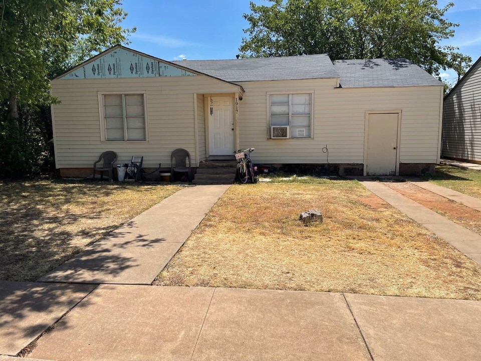 1917 Beckham St in Abilene, TX - Building Photo