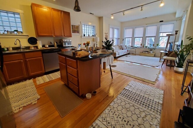 property at 4926 N Albany Ave