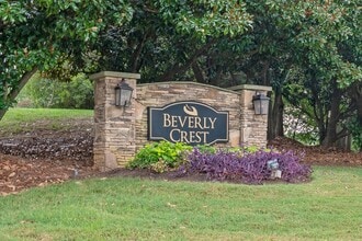 6929 Rothchild Dr in Charlotte, NC - Building Photo - Building Photo