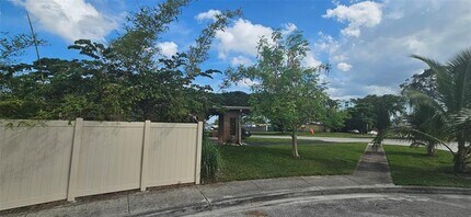6257 Margate Blvd in Margate, FL - Building Photo - Building Photo
