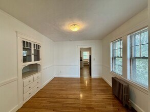 7 Oliver Rd, Unit 2 in Watertown, MA - Building Photo - Building Photo