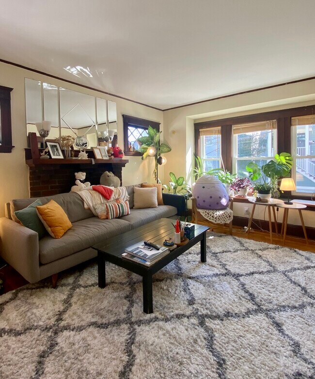 17 Sunset St, Unit 1T in Boston, MA - Building Photo - Building Photo