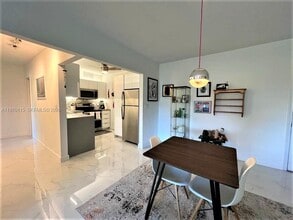 2230 NE 56th Pl in Fort Lauderdale, FL - Building Photo - Building Photo