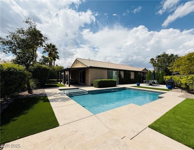 property at 10171 Bentley Oaks Ave