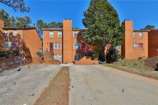 117 Davis Mill Ct in Lawrenceville, GA - Building Photo