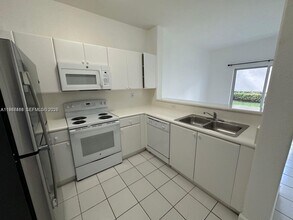 2524 SE 16th Rd in Homestead, FL - Building Photo - Building Photo