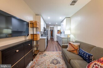 2205 Emerald St in Philadelphia, PA - Building Photo - Building Photo