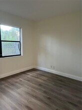 11635 Royal Palm Blvd in Coral Springs, FL - Building Photo - Building Photo