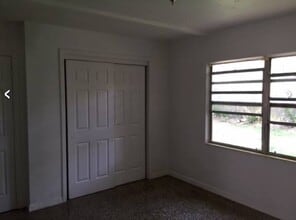 1064 S Clearview Ave, Unit 4 in Tampa, FL - Foto de edificio - Building Photo