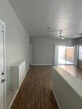 7500 E Deer Valley Rd, Unit 42 in Scottsdale, AZ - Foto de edificio - Building Photo