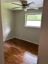 1398 E Juliah Ave in Flint, MI - Foto de edificio - Building Photo