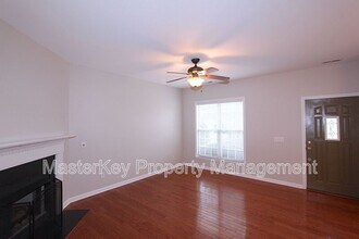 309 Glaston Ct in Apex, NC - Building Photo - Building Photo