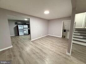 138 Edwards Dr in Gloucester City, NJ - Building Photo