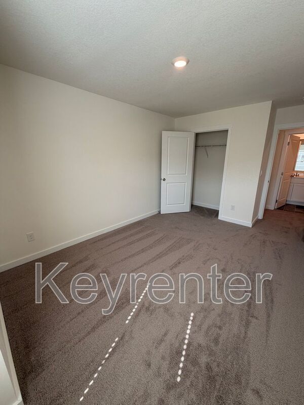 7033 Randleman Dr in Knoxville, TN - Building Photo - Building Photo