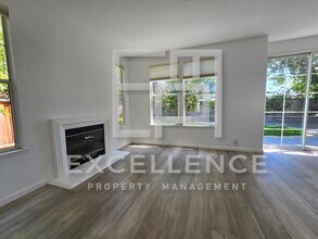 1219 Townsend Terrace in Sunnyvale, CA - Building Photo - Building Photo