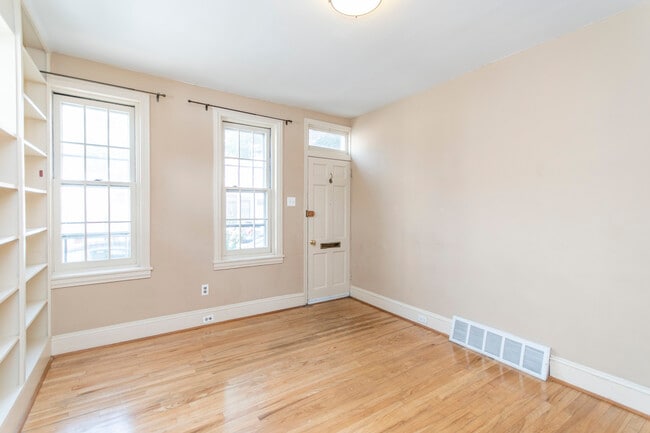 527 S Lecount St in Philadelphia, PA - Building Photo - Building Photo