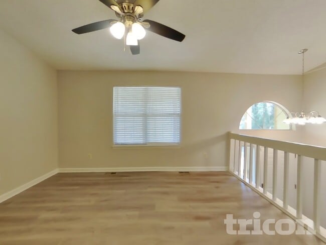 2122 Cedar Creek Ln in Lithia Springs, GA - Foto de edificio - Building Photo