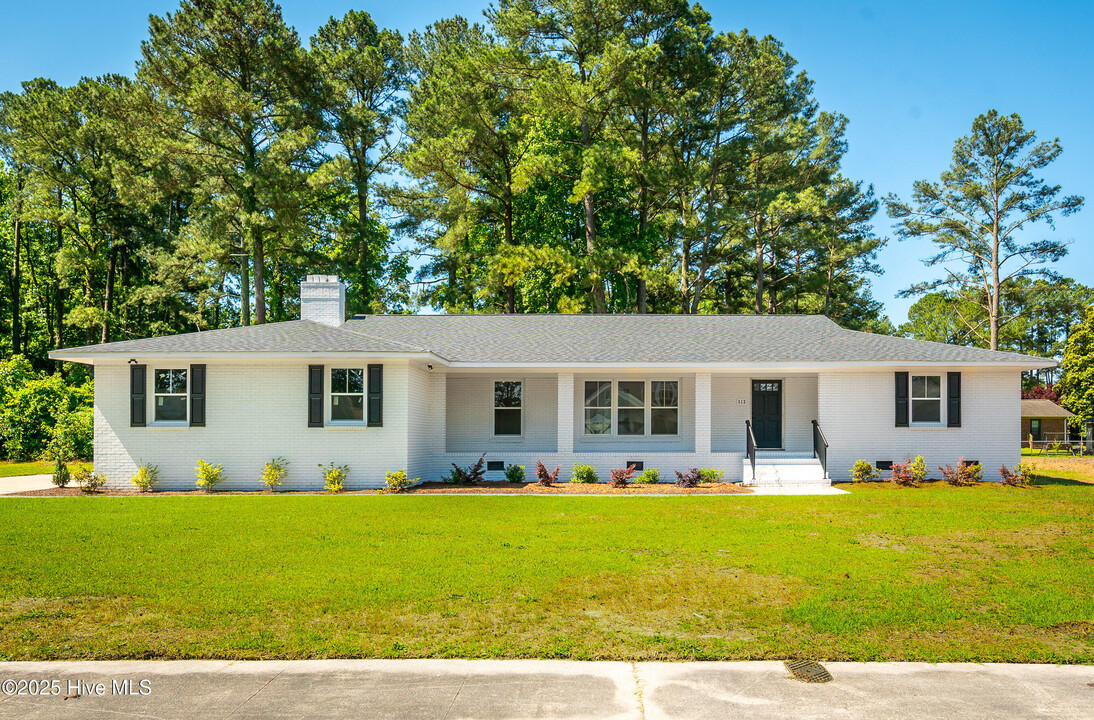 513 Greenfield Blvd in Greenville, NC - Building Photo