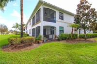 3153 Aviamar Cir in Naples, FL - Foto de edificio - Building Photo