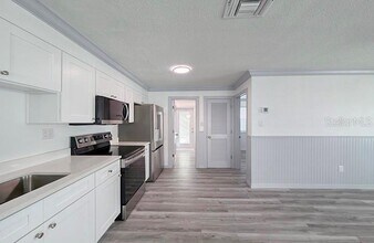 19506 Gulf Blvd in Indian Shores, FL - Building Photo - Building Photo