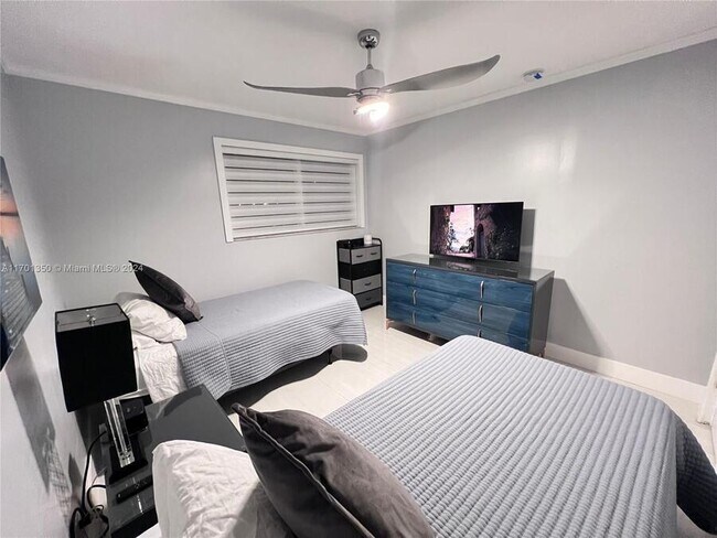 2260 NE 62nd St in Fort Lauderdale, FL - Building Photo - Building Photo