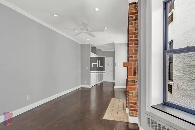 E 25TH ST., Unit 2A in New York, NY - Building Photo - Building Photo