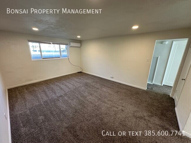997 Chapel Dr in Bountiful, UT - Building Photo - Building Photo