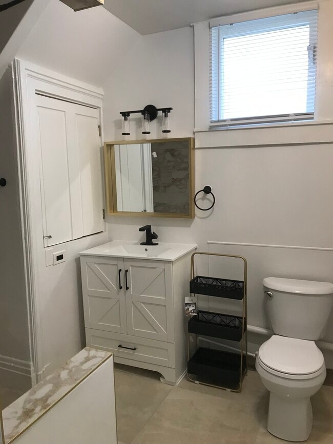 1330 Chapel St, Unit Floor 1