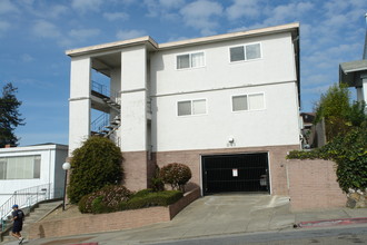 841 Solano Ave in Albany, CA - Building Photo - Building Photo