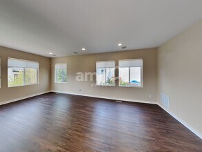 10063 Salida St in Commerce City, CO - Building Photo - Building Photo