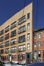 238 5th St in Jersey City, NJ - Foto de edificio - Building Photo